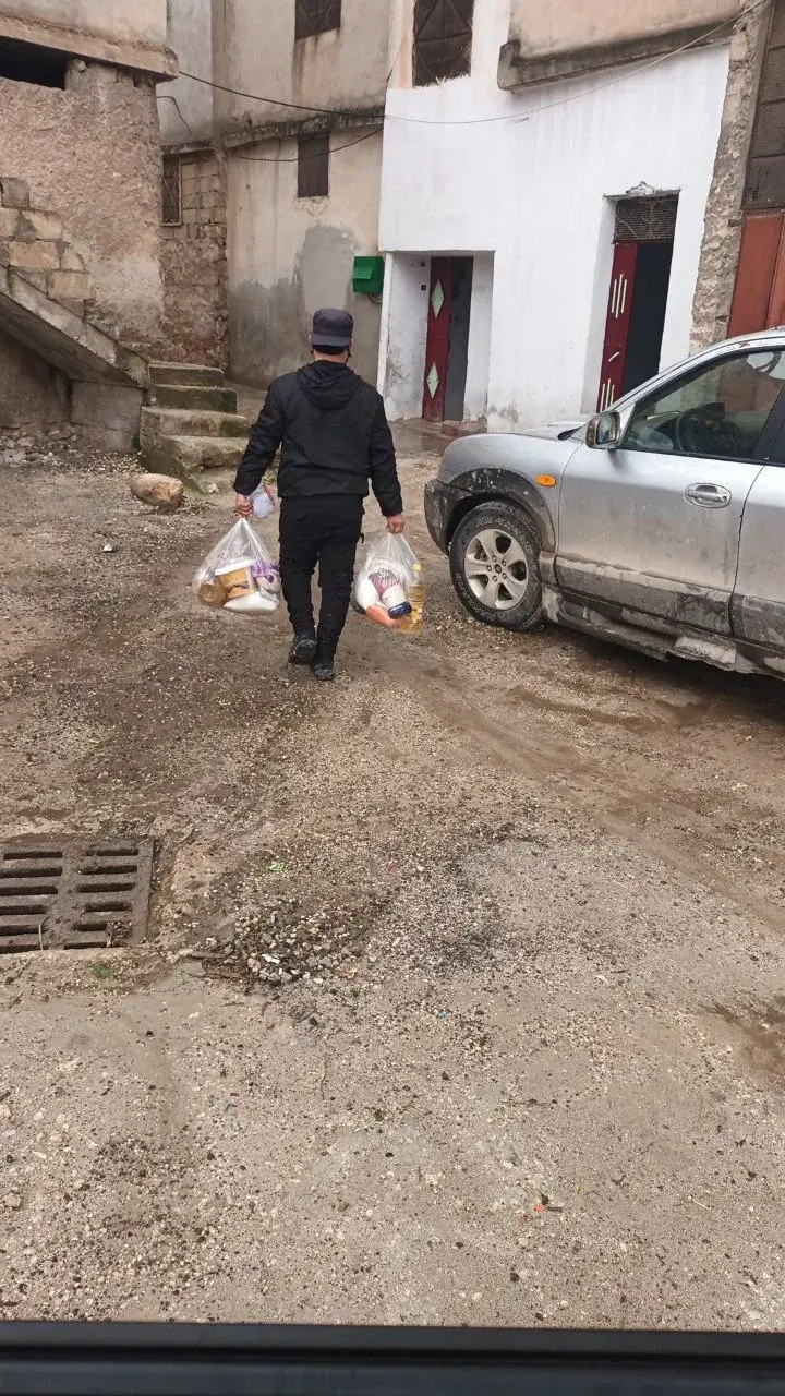 عکس ۳۳