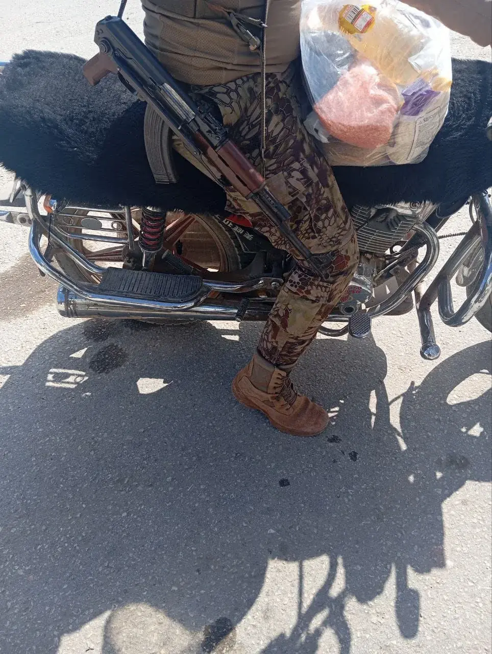 عکس ۲۴