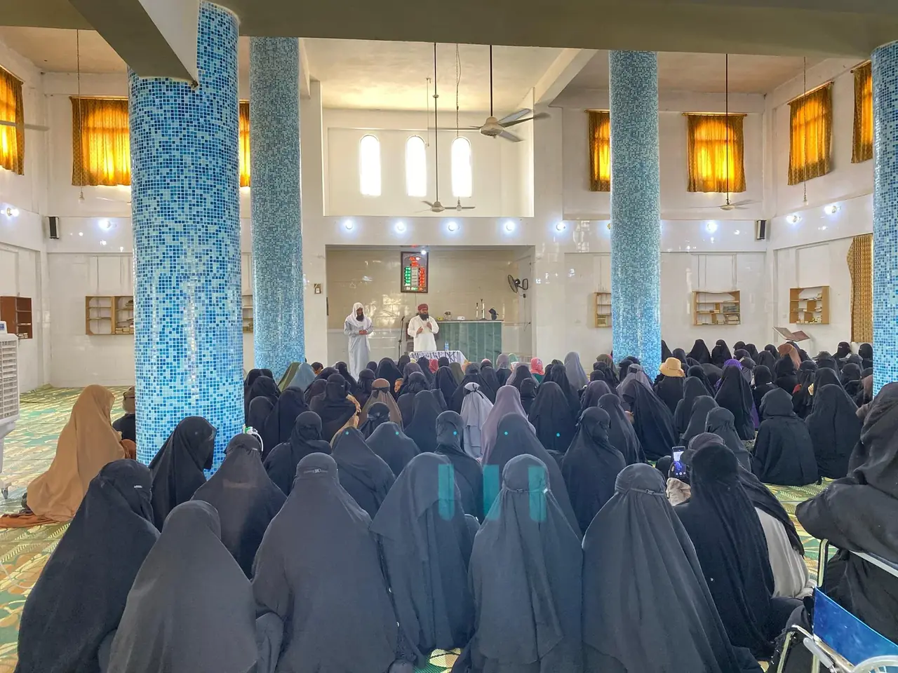 عکس ۲