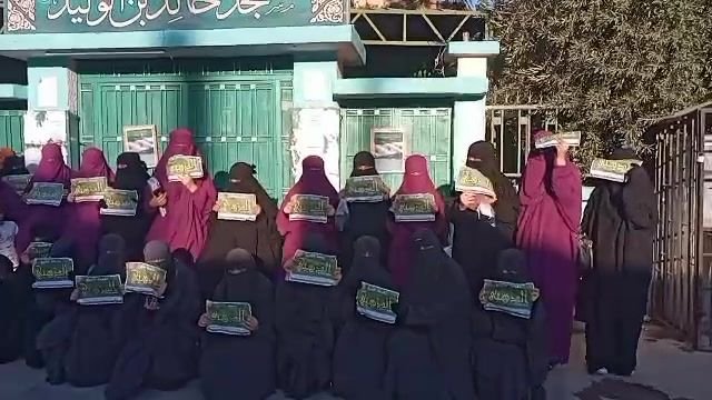 حملة الذهبي للحجاب الشرعي في مسجد خالد بن الوليد بدير الزور