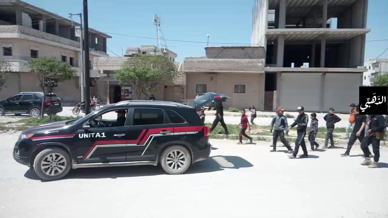 توزيع الحجاب الشرعي في منبج بريف حلب